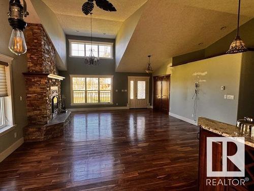 630049 Range Road 55, Rural Woodlands County, AB - Indoor Photo Showing Other Room