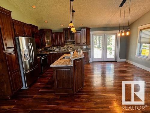 630049 Range Road 55, Rural Woodlands County, AB - Indoor Photo Showing Kitchen