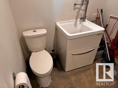 630049 Range Road 55, Rural Woodlands County, AB - Indoor Photo Showing Bathroom