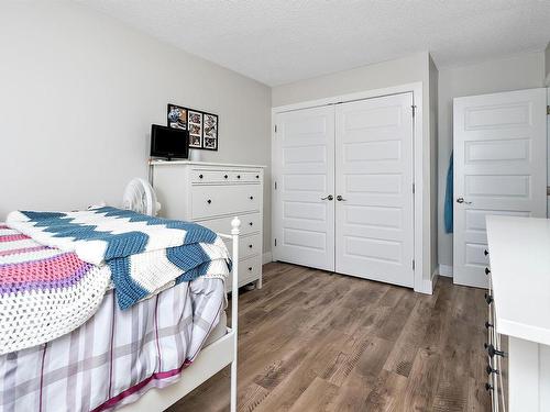 6328 184 Street, Edmonton, AB - Indoor Photo Showing Bedroom