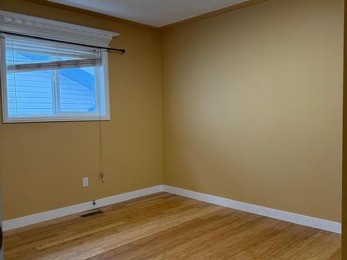 527 89 Street, Edmonton, AB - Indoor Photo Showing Other Room