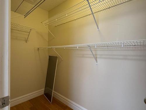 527 89 Street, Edmonton, AB - Indoor With Storage