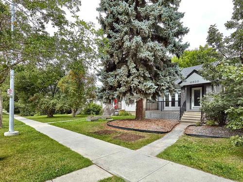 10930 65 Avenue, Edmonton, AB - Outdoor