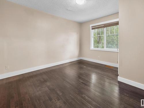 10930 65 Avenue, Edmonton, AB - Indoor Photo Showing Other Room