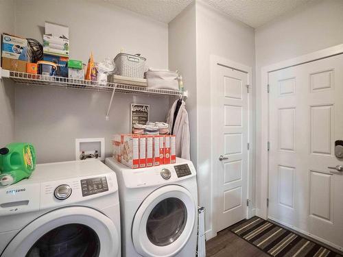 7173 Cardinal Way, Edmonton, AB - Indoor Photo Showing Laundry Room