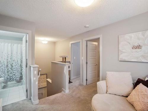 7173 Cardinal Way, Edmonton, AB - Indoor