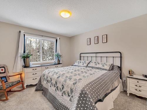 28-52414 Rge Road 30, Rural Parkland County, AB - Indoor Photo Showing Bedroom