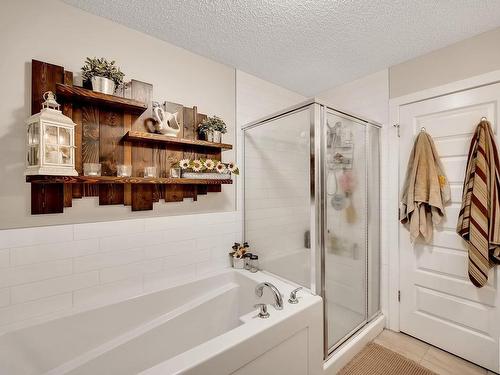 28-52414 Rge Road 30, Rural Parkland County, AB - Indoor Photo Showing Bathroom