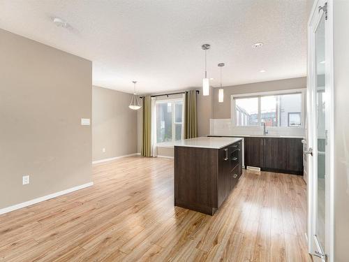 1081 Rosenthal Boulevard, Edmonton, AB - Indoor Photo Showing Kitchen With Upgraded Kitchen