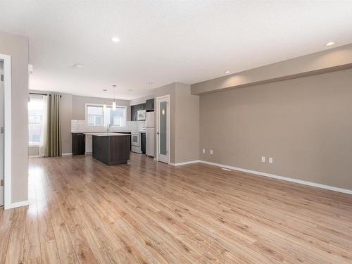 1081 Rosenthal Boulevard, Edmonton, AB - Indoor