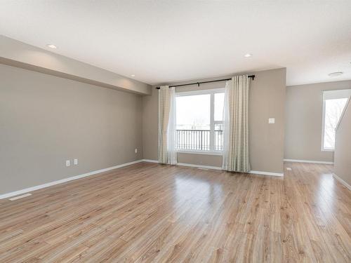 1081 Rosenthal Boulevard, Edmonton, AB - Indoor Photo Showing Other Room