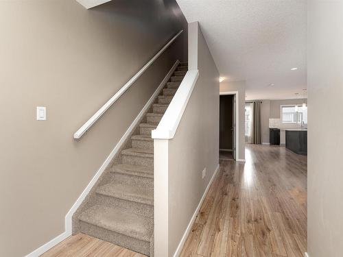 1081 Rosenthal Boulevard, Edmonton, AB - Indoor Photo Showing Other Room