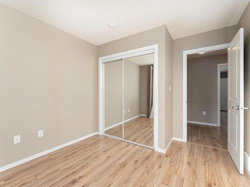 1081 Rosenthal Boulevard, Edmonton, AB - Indoor Photo Showing Other Room