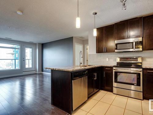 414 5151 Windermere Boulevard, Edmonton, AB - Indoor Photo Showing Kitchen