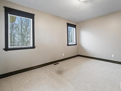 1086 Genesis Lake Boulevard, Stony Plain, AB - Indoor Photo Showing Other Room