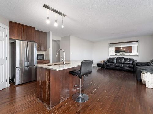 8732 10 Avenue, Edmonton, AB - Indoor Photo Showing Kitchen