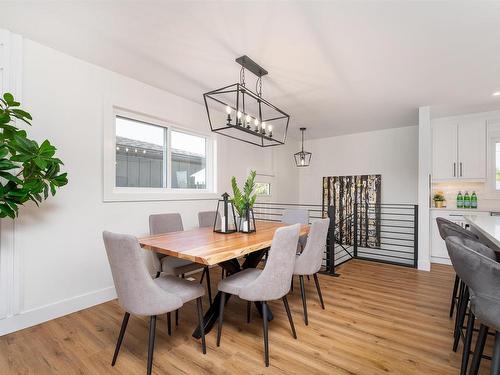 9216 72 Street, Edmonton, AB - Indoor Photo Showing Dining Room