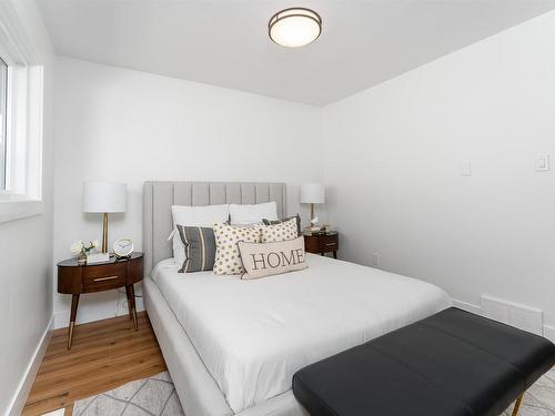 9216 72 Street, Edmonton, AB - Indoor Photo Showing Bedroom