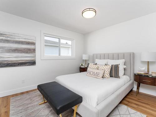 9216 72 Street, Edmonton, AB - Indoor Photo Showing Bedroom