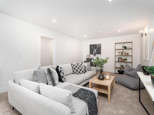 9216 72 Street, Edmonton, AB - Indoor Photo Showing Living Room