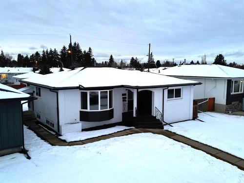 9216 72 Street, Edmonton, AB - Outdoor