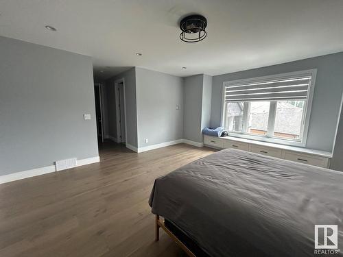 60 Riverstone Close, Rural Sturgeon County, AB - Indoor Photo Showing Bedroom