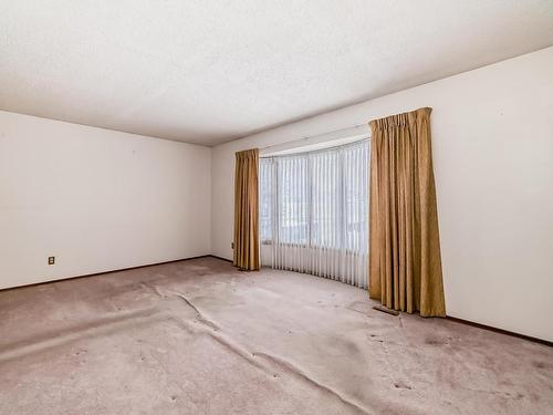 3615 75 Street, Edmonton, AB - Indoor Photo Showing Other Room