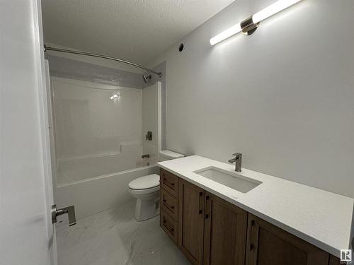 77 Chelles Wynd, St. Albert, AB - Indoor Photo Showing Bathroom