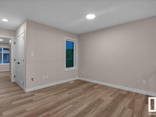 2029 209A Street, Edmonton, AB - Indoor Photo Showing Bathroom