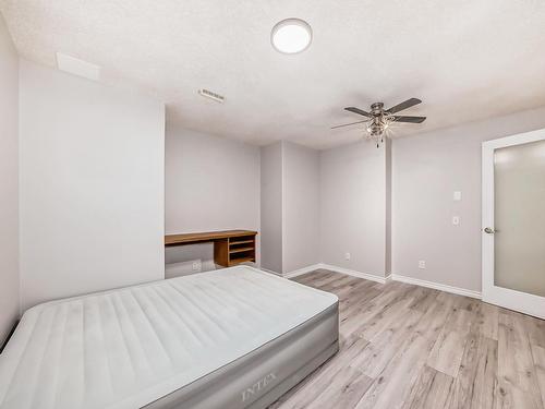 4 Harcourt Crescent, St. Albert, AB - Indoor Photo Showing Bedroom