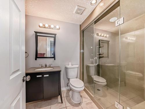 4 Harcourt Crescent, St. Albert, AB - Indoor Photo Showing Bathroom