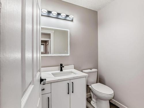 4 Harcourt Crescent, St. Albert, AB - Indoor Photo Showing Bathroom