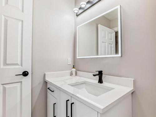 4 Harcourt Crescent, St. Albert, AB - Indoor Photo Showing Bathroom