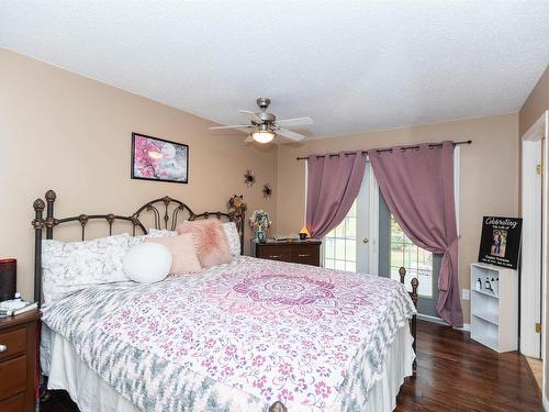 59525 Rr 270, Rural Westlock County, AB - Indoor Photo Showing Bedroom