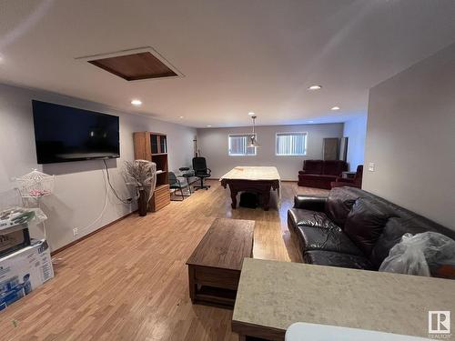 59525 Rr 270, Rural Westlock County, AB - Indoor Photo Showing Living Room