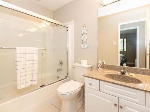 59525 Rr 270, Rural Westlock County, AB - Indoor Photo Showing Bathroom