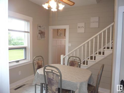 11215 Twp Rd 581, Rural St. Paul County, AB - Indoor Photo Showing Dining Room