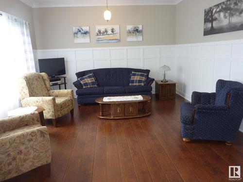 11215 Twp Rd 581, Rural St. Paul County, AB - Indoor Photo Showing Living Room