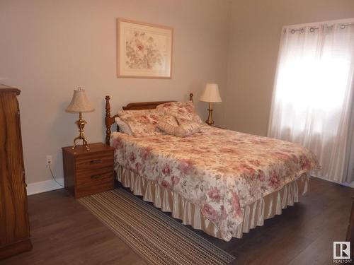 11215 Twp Rd 581, Rural St. Paul County, AB - Indoor Photo Showing Bedroom