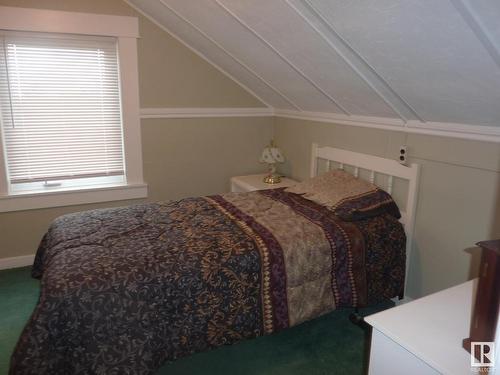 11215 Twp Rd 581, Rural St. Paul County, AB - Indoor Photo Showing Bedroom