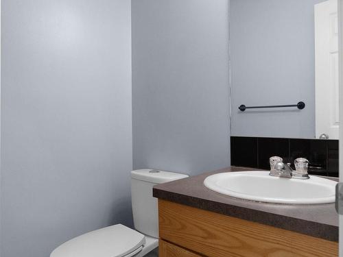 188 230 Edwards Drive Sw, Edmonton, AB - Indoor Photo Showing Bathroom