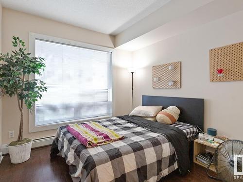 604 10152 104 Street, Edmonton, AB - Indoor Photo Showing Bedroom