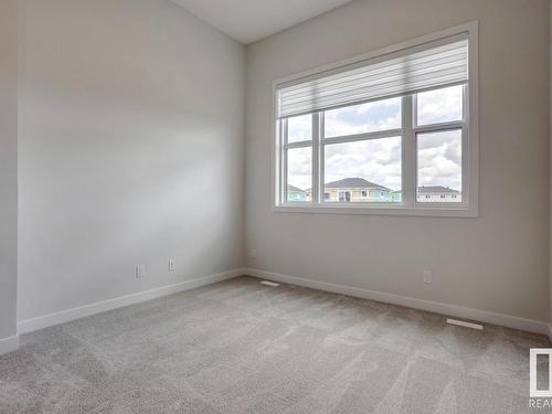 1068 Berg Place, Leduc, AB - Indoor Photo Showing Other Room