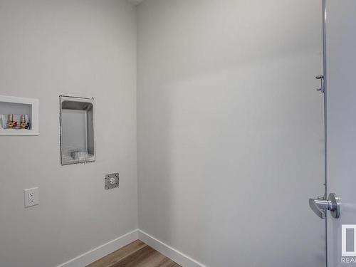 1068 Berg Place, Leduc, AB - Indoor Photo Showing Other Room