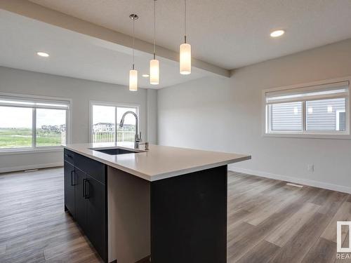 1068 Berg Place, Leduc, AB - Indoor Photo Showing Kitchen