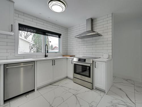 8431 152 Street, Edmonton, AB - Indoor Photo Showing Kitchen