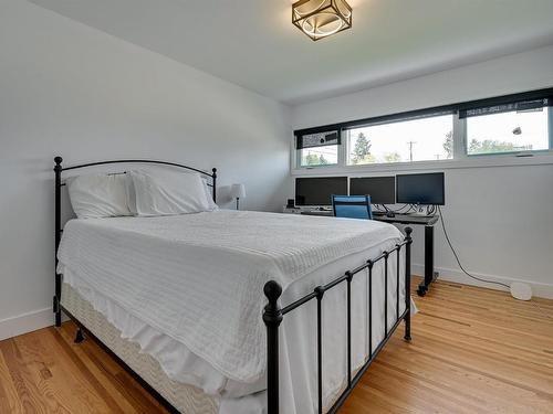 8431 152 Street, Edmonton, AB - Indoor Photo Showing Bedroom