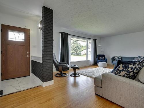 8431 152 Street, Edmonton, AB - Indoor Photo Showing Living Room