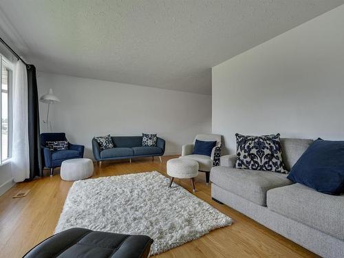 8431 152 Street, Edmonton, AB - Indoor Photo Showing Living Room