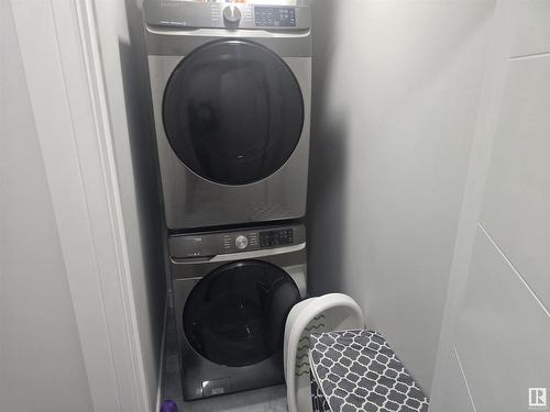 8131 Orchards Green, Edmonton, AB - Indoor Photo Showing Laundry Room